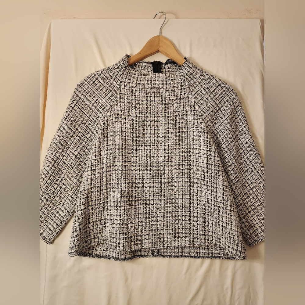 B&W/ Black & White Zara Woman Knit Top / Mid Sleeve / M Medium / High Collar